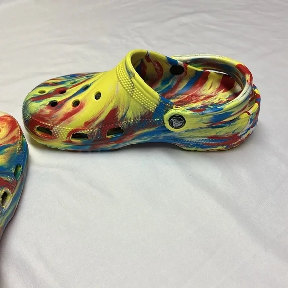 Marbled Crocs - Picture 6 of 6